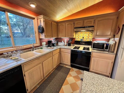 Spacious kitchen