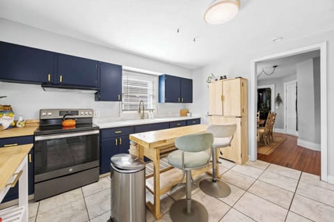 Kitchen - Bottom Unit: More than just a kitchen, it's a place to gather and create. Enjoy the convenience of a home-cooked meal on your getaway.