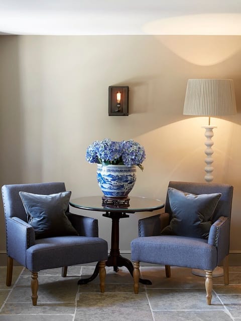 Living Room / Lounge