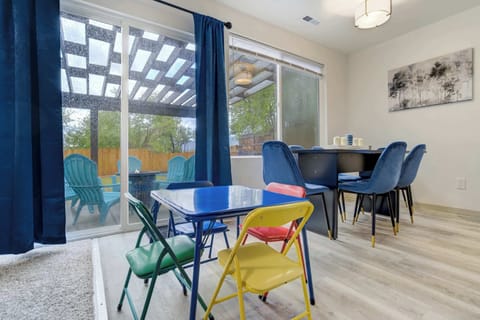 Colorful kids’ table set up beside the main dining space, keeping little travelers happy and included at mealtime.