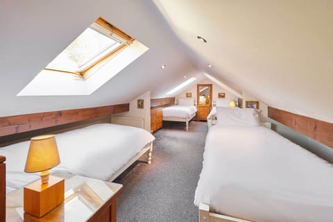 Edge Farm, Lofthouse - Host & Stay