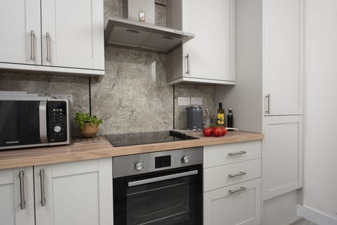 Well equipped kitchen area