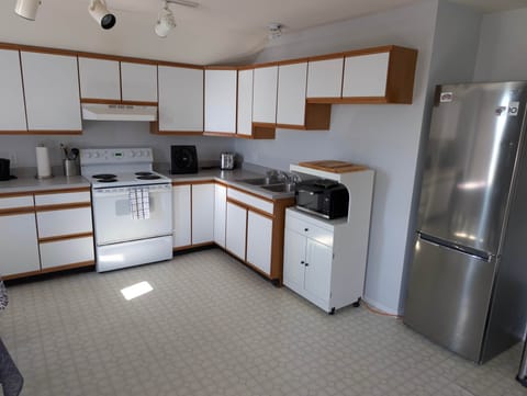 Kitchen - Founder's Suite #3 | Serviced Apartment