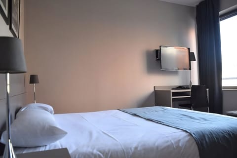 Comfortable Unit with Double bed