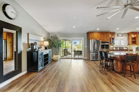 Drink bar for Wine, Coffee and Tea