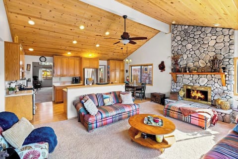 Living Room - Main Living Area w/ Plenty of Windows & Natural Light + LAKE VIEWS!