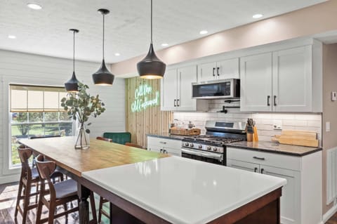 Kitchen: From morning coffee to evening cocktails, this kitchen makes every moment stylish.