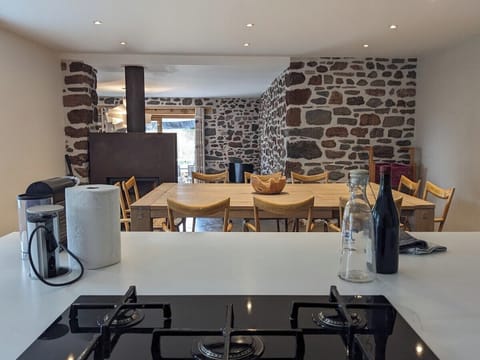 Kitchen and dinner room