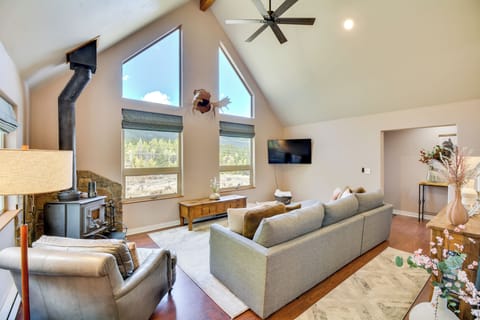 Alma Vacation Rental | 2BR + Loft | 2BA | 4 Steps to Enter | 1,400 Sq Ft