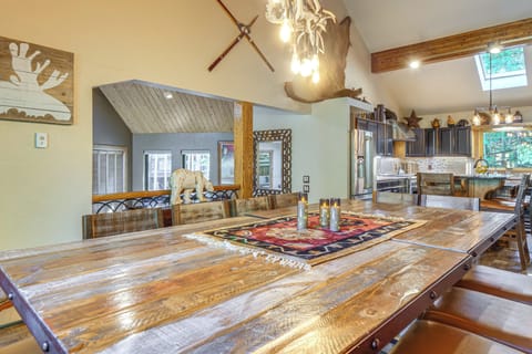 Main Dining Area | Dishware/Flatware Provided | Upper Level