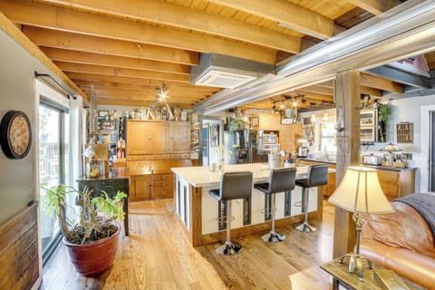 Breakfast Bar | 1st Floor