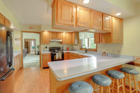 Kitchen | Drip Coffee Maker | Dishwasher | Cooking Basics