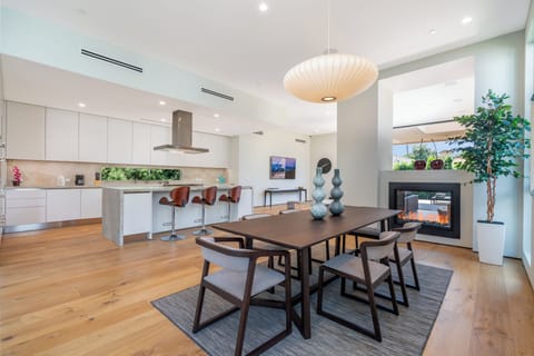 Villa Stella by LuxJB. Gated, new, triplex villa, designed for large families.