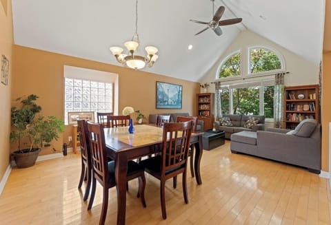 Living/Dining Room