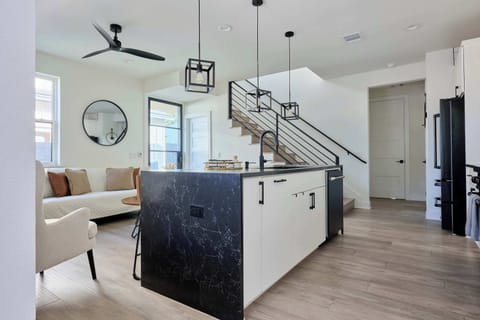 Fully-equipped kitchen