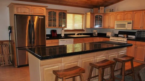 Lovely, Fully Equipped Kitchen