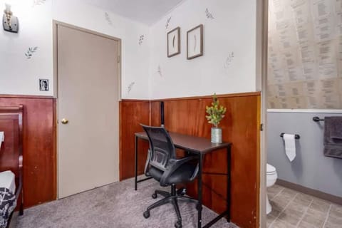 Bedroom 3 workstation