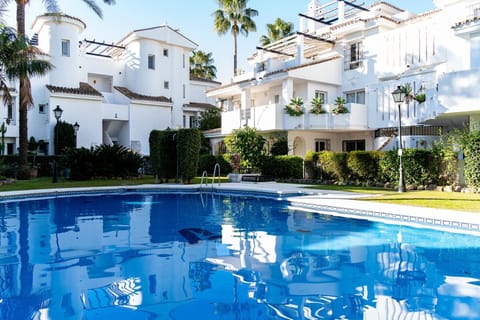 Holiday Home Swimming Pool