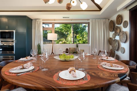 Enjoy meals with family and friends. Everything you need for setting the table is provided