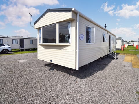 Exterior | J and M Retreat, Morecambe