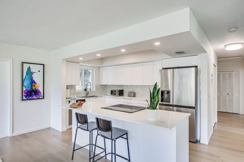 Kitchen | Espresso Machine | Dishwasher | Toaster