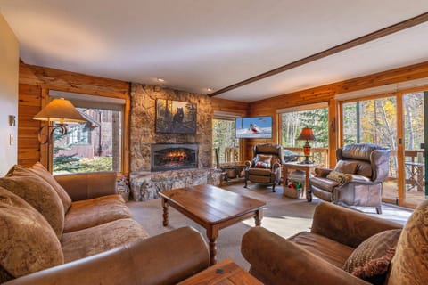 Spacious Living Room