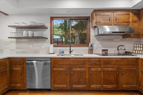 Newly Renovated Kitchen