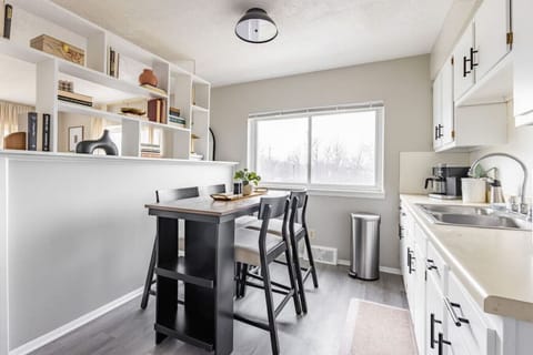 With a Fully Equipped Kitchen, You`ll Feel Right at Home.