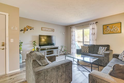 Branson Vacation Rental | 3BR | 2BA | 1,184 Sq Ft | Stairs Required