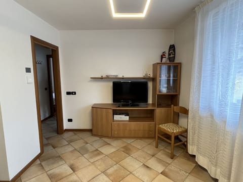 Furniture, Interior Design, Flooring, Wood, Floor, Room, Ceiling, Lighting, Wood Flooring, Home