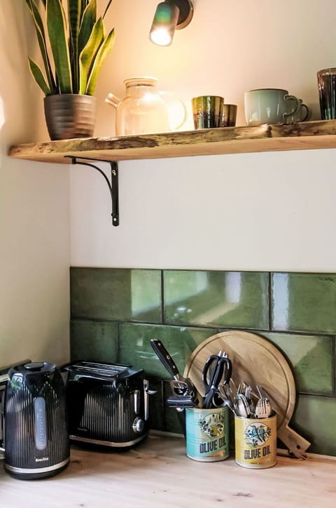 Kitchen, Kitchen Appliance, Tableware, Interior Design, Countertop, Lighting, Small Appliance, Serveware