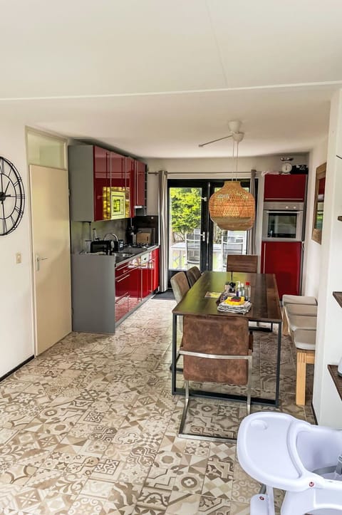 Furniture, Flooring, Floor, Interior Design, Wood, Chair, Lighting, Table, Room, Tile