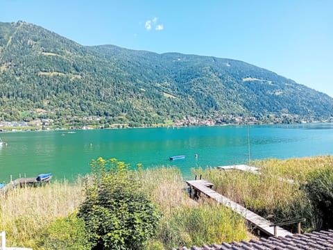 Water, Mountainous Landforms, Body Of Water, Mountain, Hill, Highland, Bank, Lake, Hill Station, Coastal And Oceanic Landforms