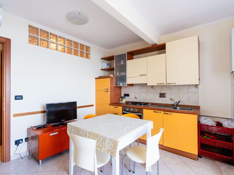 Interior Design, Flooring, Floor, Wood, Room, Furniture, Apartment, Ceiling, Wood Stain, Cabinetry