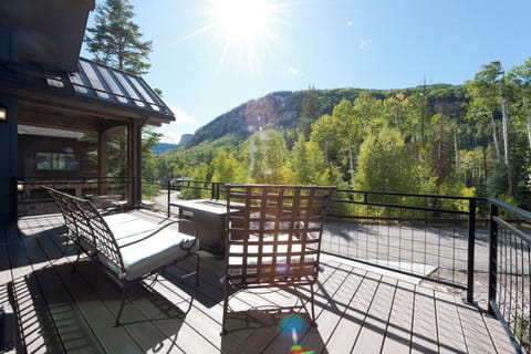 Deck off Main Living Space - Gas Firepit - Fabulous mountain views