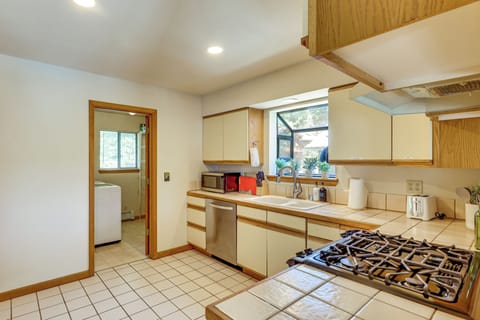 Kitchen | 1st Floor | Cooking Basics | Keurig Coffee Maker