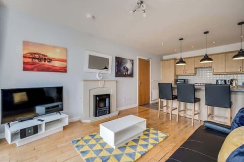 Living Room / Lounge