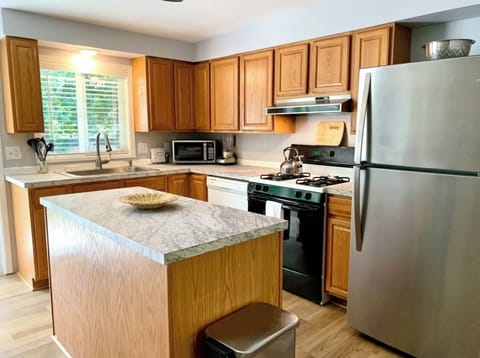 Pots, pans, bakeware, spices, coffee, tea...