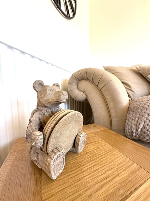 Living Room / Lounge