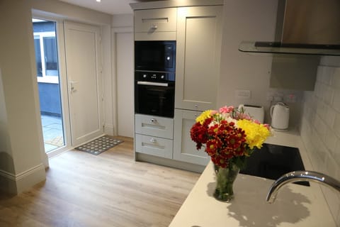 Entrance and kitchen