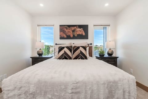 Bedroom 2 with queen bed