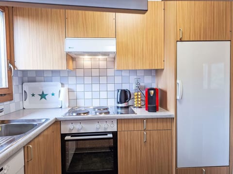 Kitchen Appliance, Kitchen, Countertop, Major Appliance, Cabinetry, Interior Design, Wood, Kitchen Sink, Sink, Furniture