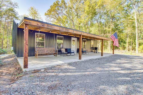 Home Exterior | Parking | Driveway (4 Vehicles)