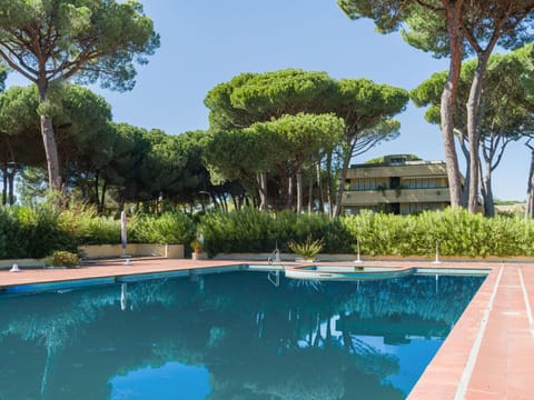 Swimming Pool, Shade, Garden, Landscaping, Resort, Eco Hotel, Yard, Hacienda, Villa