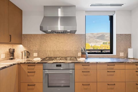 frontgate-429-2834_54850258467_o