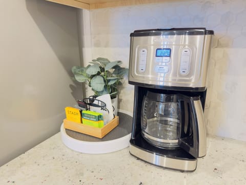 Coffee and Tea Station (Fully Stocked)