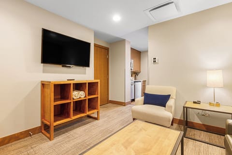 3 of 4 bedrooms with private living space