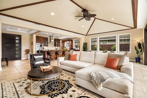 Enjoy family time in the beautiful & expansive great room filled with Kona light