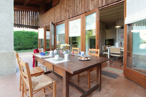 Autumn, Balcony / Terrace / Patio, Spring, Summer