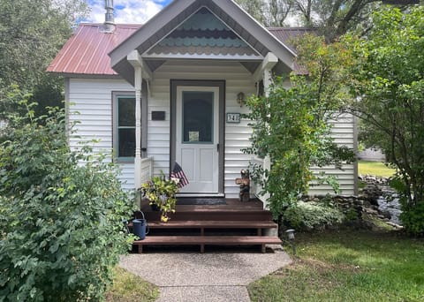 Welcome to your downtown Steamboat Historic Cottage